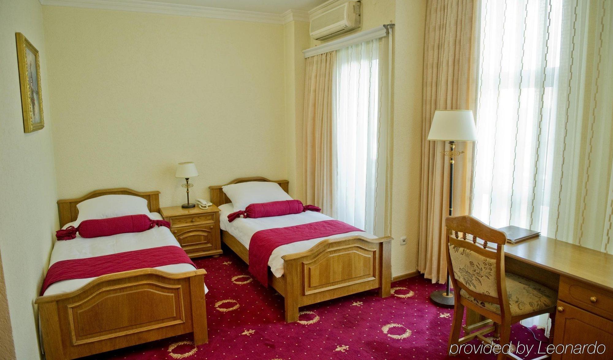 פרישטינה Hotel Victory מראה חיצוני תמונה