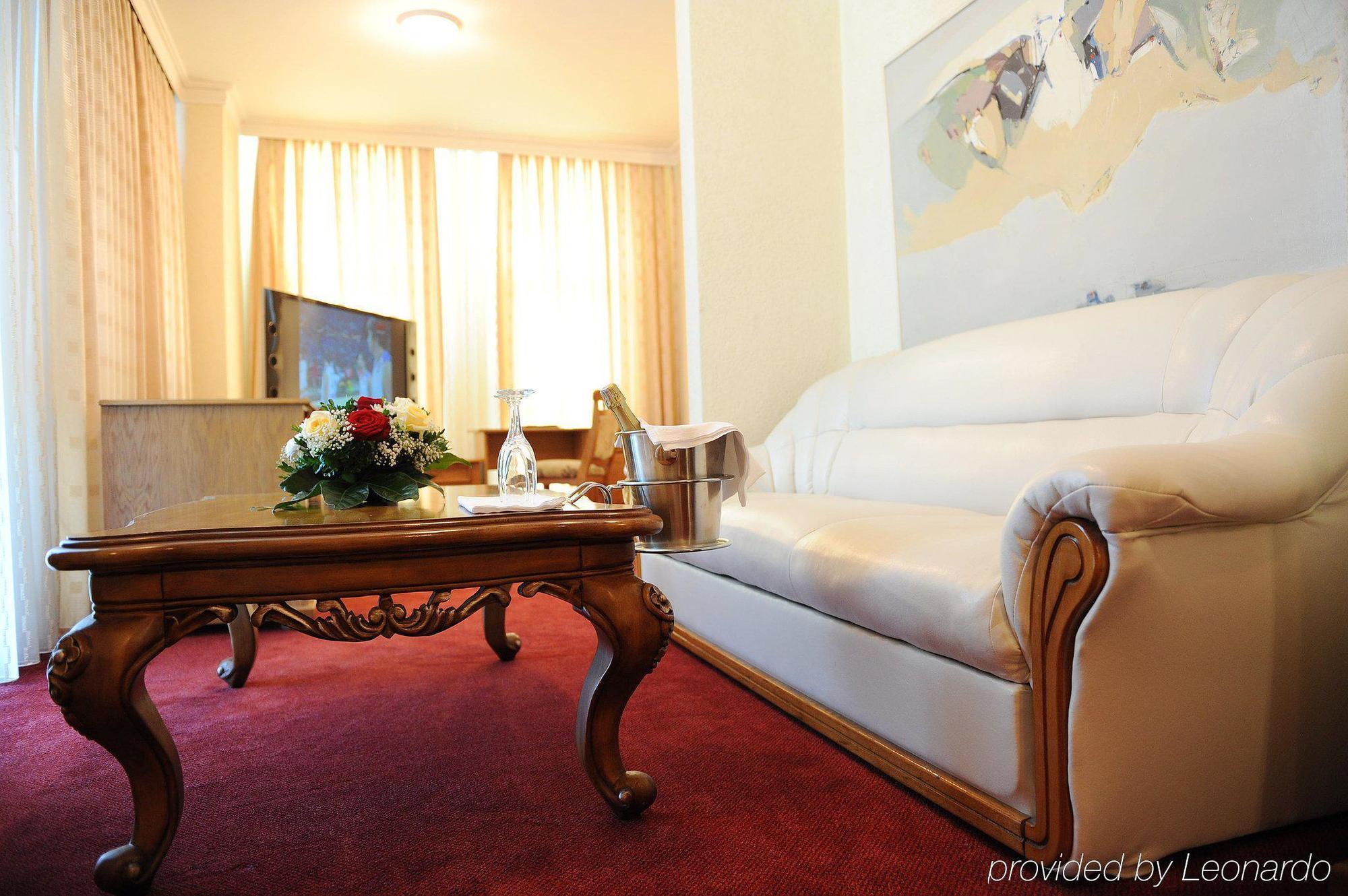 פרישטינה Hotel Victory מראה חיצוני תמונה